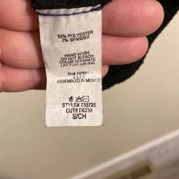 #6. gaze Ruched Short Sleeve Crop Top - Picture 5 of 6